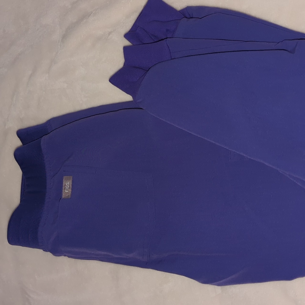 FIGS purple jogger scrub pants